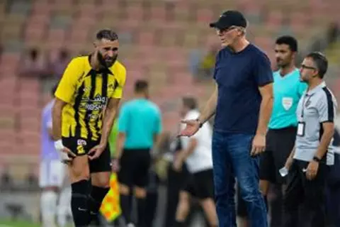 الاتحاد يعلن رسميا تفاصيل إصابة بنزيما قبل مواجهة الشرطة